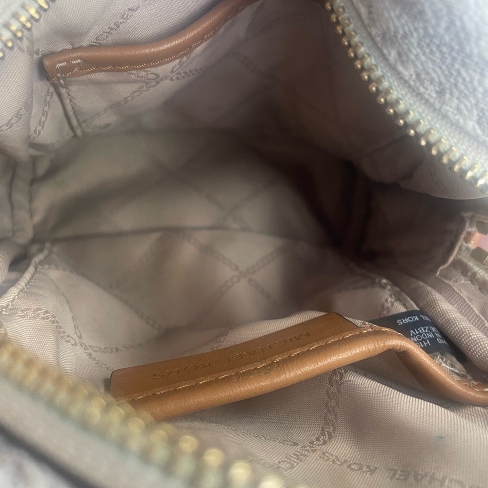 Authentic Michael Kors Backpack Purse!!! #025NC Michael Kors White and Tan - Picture 11 of 11